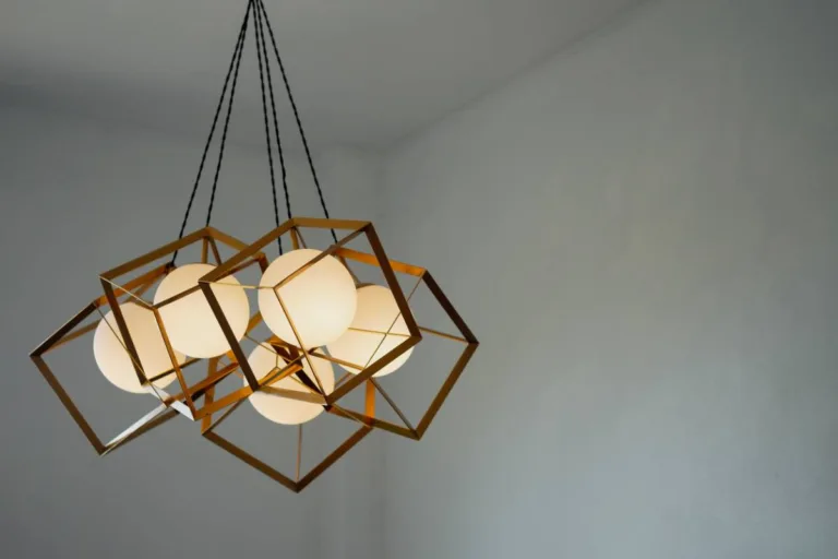 Suspension luminaire : l&rsquo;outil secret pour changer d&rsquo;ambiance