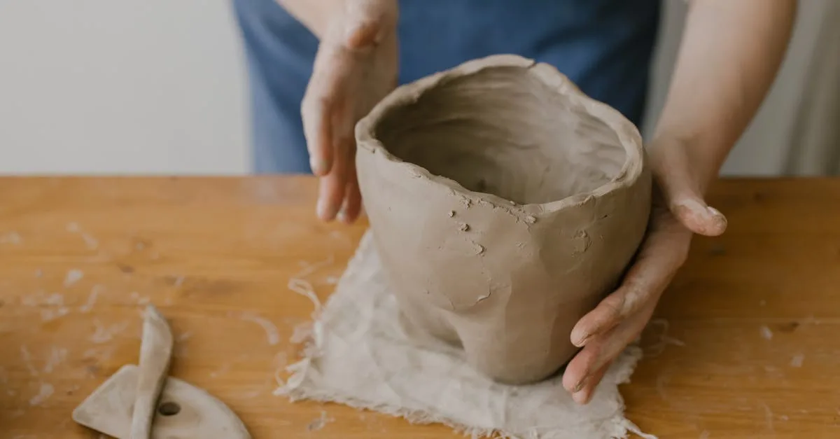 découvrez tout sur la clay : ses utilisations, ses propriétés uniques et comment elle peut transformer vos projets créatifs et artisanaux.