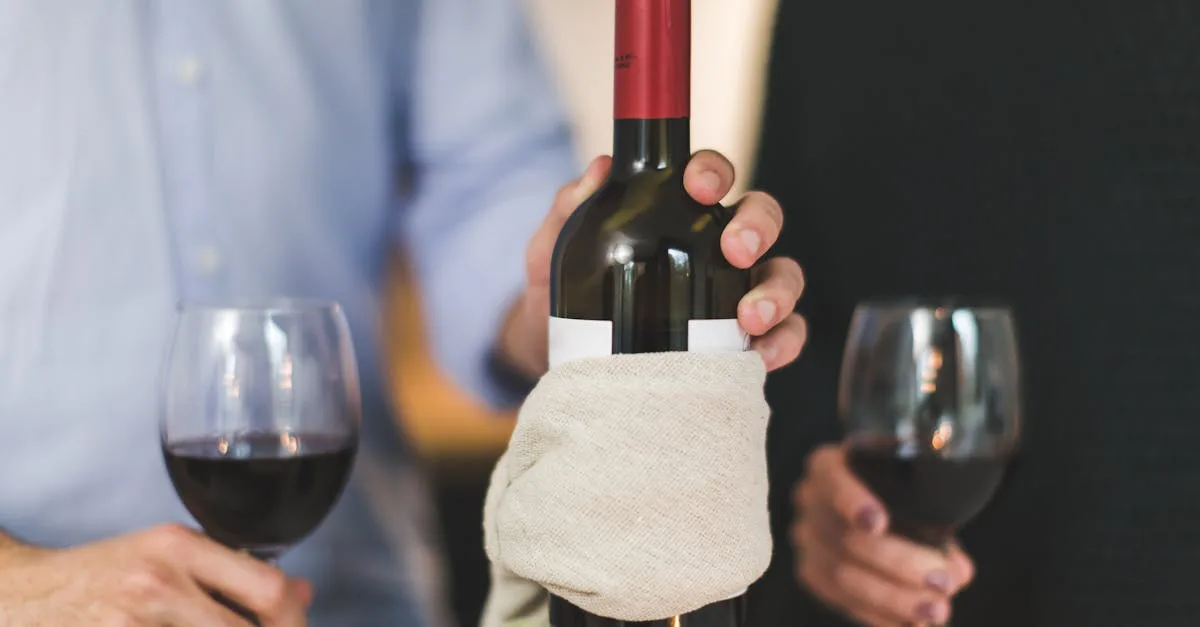 découvrez comment associer le chocolat noir et le vin rouge pour une expérience gustative riche et raffinée qui éveillera vos sens.