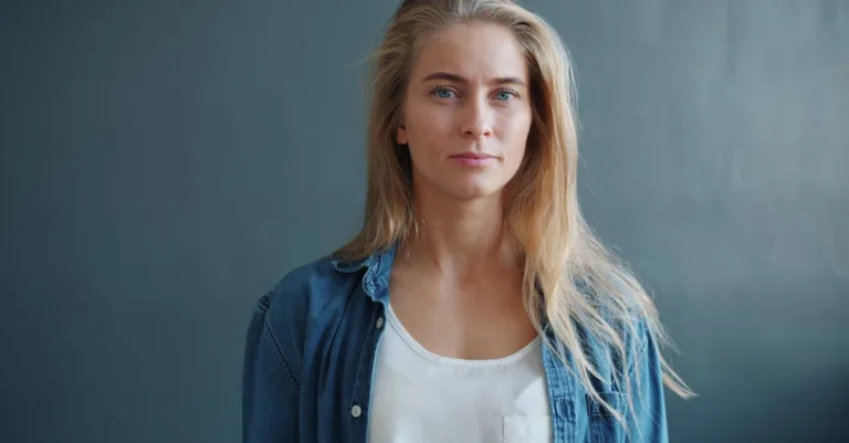 découvrez eve von romberg, une personnalité captivante reconnue pour son talent et son influence dans son domaine.