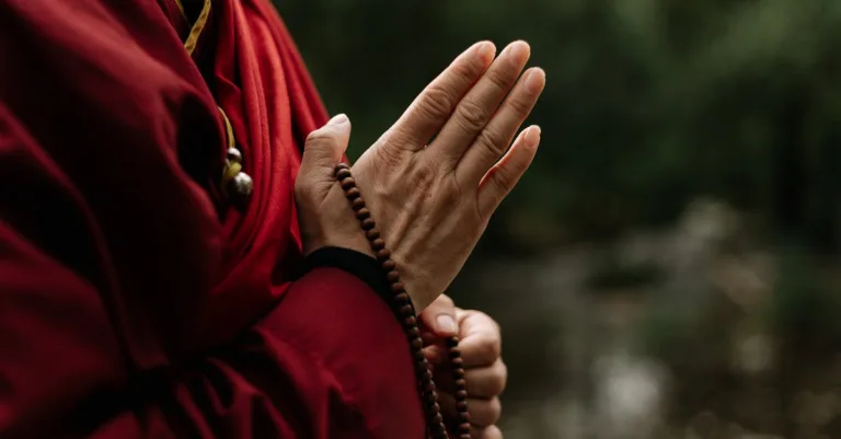 découvrez la signification spirituelle et approfondissez votre compréhension des symboles, des expériences et des messages liés à la spiritualité.