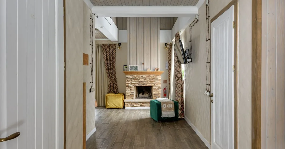 accessoires de décoration modernes pour maison de campagne alliant charme rustique et élégance contemporaine.