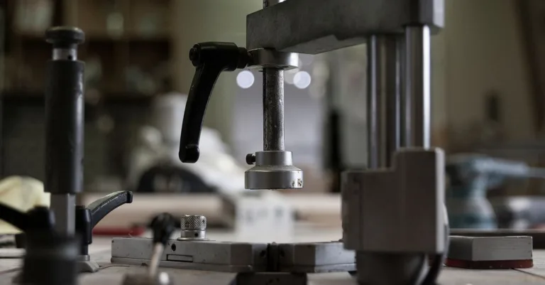 découvrez l'artisanat d'exception alliant savoir-faire traditionnel et innovation pour des créations uniques et de qualité supérieure.