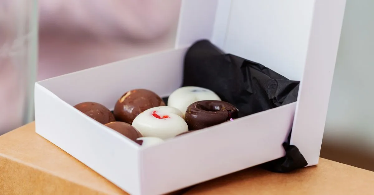 découvrez nos coffrets cadeaux gourmets, parfaits pour offrir des délices raffinés et surprendre vos proches avec des saveurs uniques.